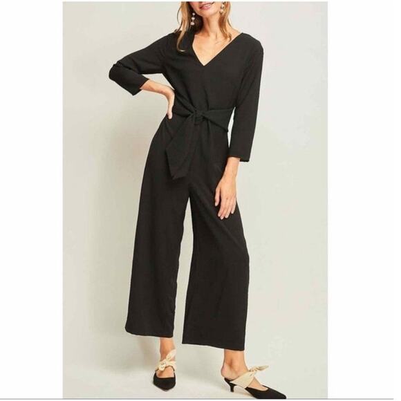 Anthropologie Pants - Entro Anthropologie Black V-Neck Wide Leg Tie Waist 3/4 Sleeve Jumpsuit Size S